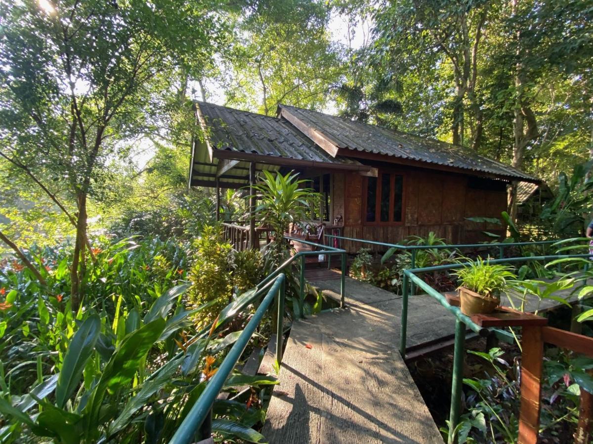 Khao Sok Riverside Cottages Khao Sok National Park Екстериор снимка