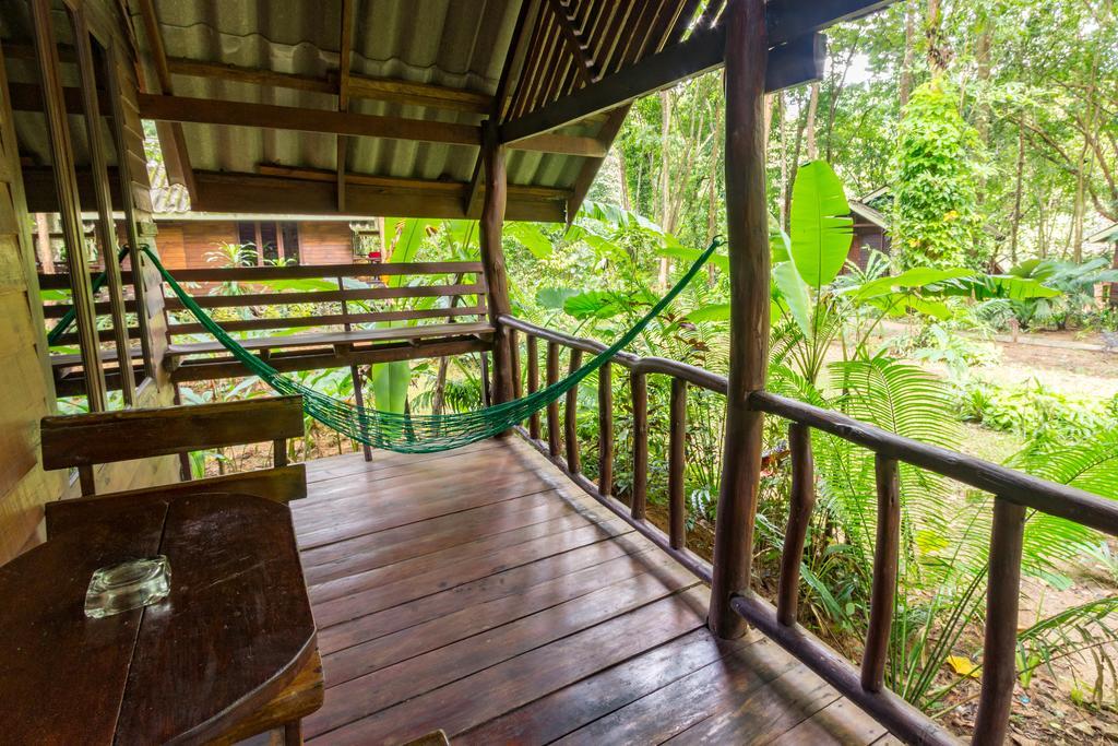 Khao Sok Riverside Cottages Khao Sok National Park Екстериор снимка