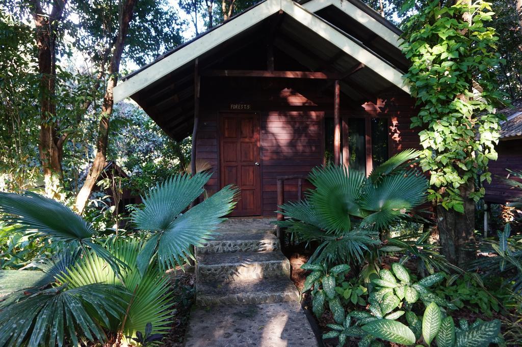 Khao Sok Riverside Cottages Khao Sok National Park Екстериор снимка